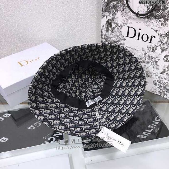 Dior女士帽子 迪奧刺繡老花大沿漁夫帽遮陽帽  mm1133